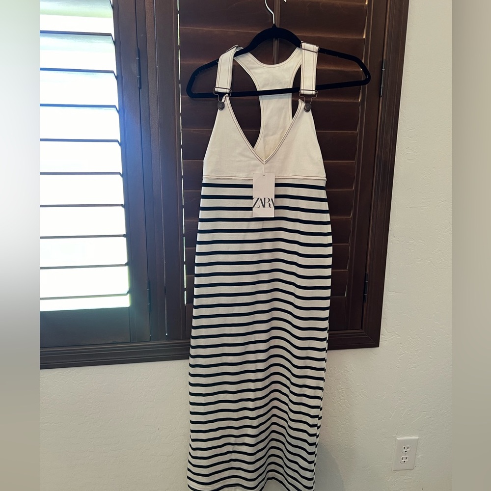 Brand new Zara dress with tags size M / S